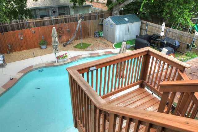652 Chestnut Lane, Saginaw, TX 76179