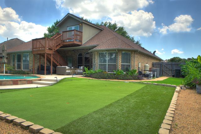 652 Chestnut Lane, Saginaw, TX 76179