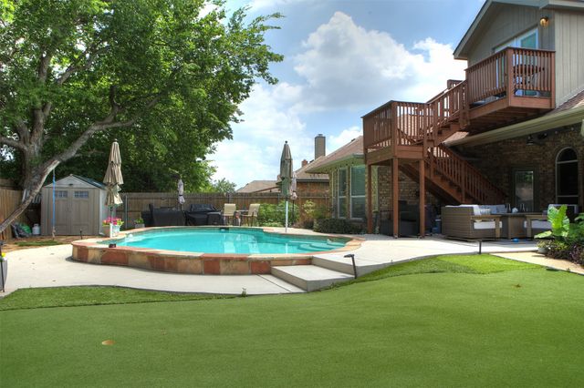 652 Chestnut Lane, Saginaw, TX 76179