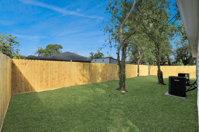 5941 Southlea Street, Houston, TX 77033