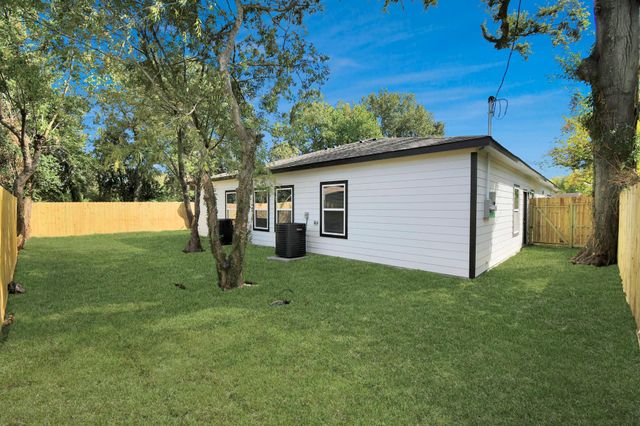 5941 Southlea Street, Houston, TX 77033