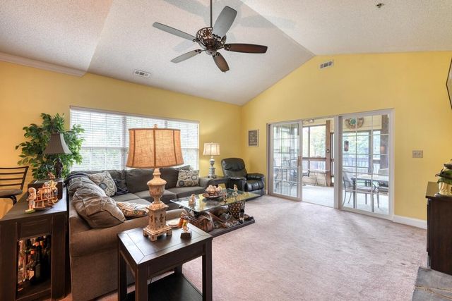 92 Glen Eagle Ct B301, Clayton, GA 30525