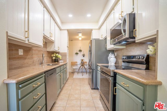 4477 Wilshire Boulevard 312, Los Angeles, CA 90010