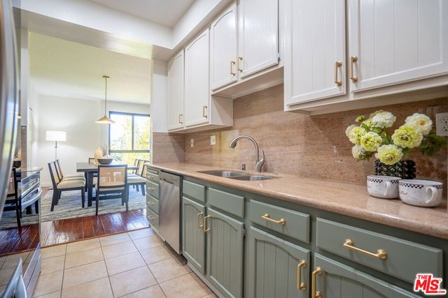 4477 Wilshire Boulevard 312, Los Angeles, CA 90010