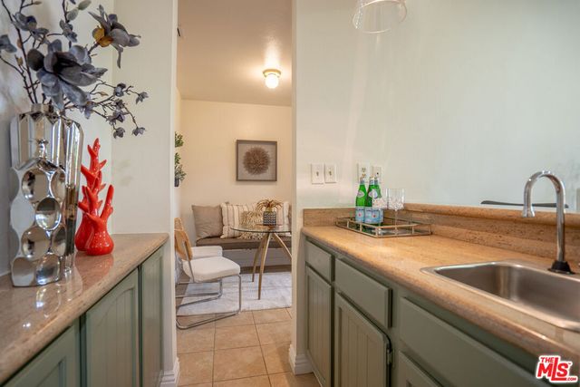 4477 Wilshire Boulevard 312, Los Angeles, CA 90010