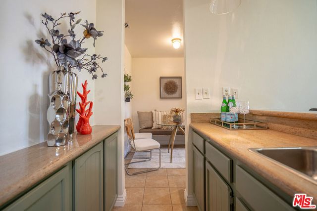 4477 Wilshire Boulevard 312, Los Angeles, CA 90010