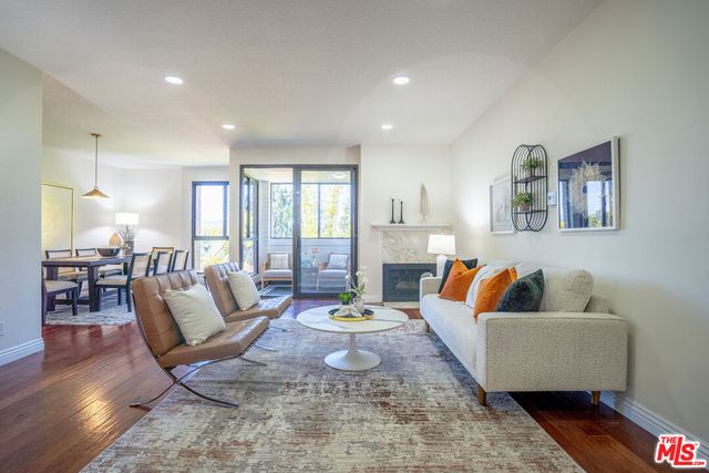 4477 Wilshire Boulevard 312, Los Angeles, CA 90010