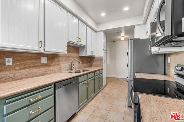 4477 Wilshire Boulevard 312, Los Angeles, CA 90010