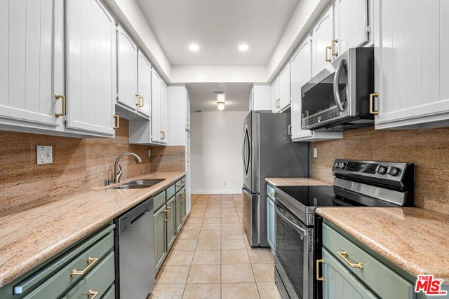 4477 Wilshire Boulevard 312, Los Angeles, CA 90010