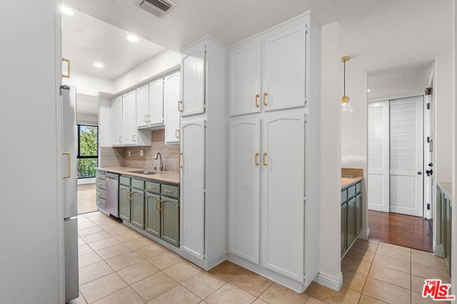 4477 Wilshire Boulevard 312, Los Angeles, CA 90010