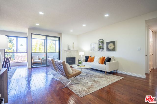 4477 Wilshire Boulevard 312, Los Angeles, CA 90010