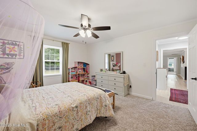 208 Avalon Lane, Greenville, NC 27858