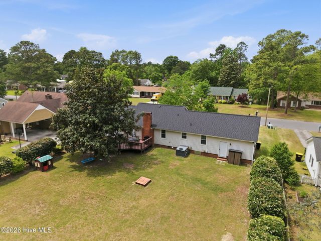 208 Avalon Lane, Greenville, NC 27858