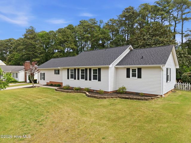 208 Avalon Lane, Greenville, NC 27858