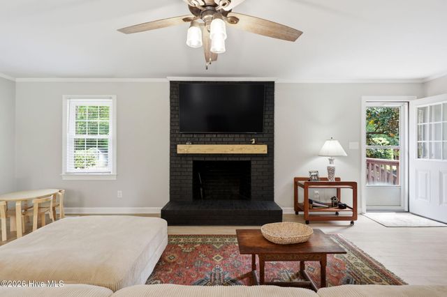 208 Avalon Lane, Greenville, NC 27858