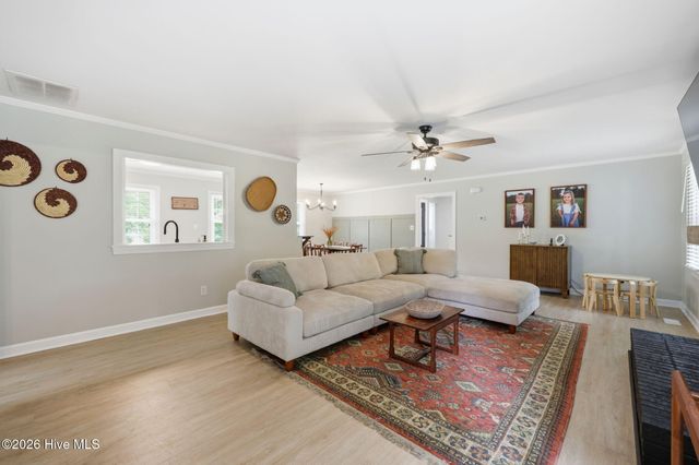 208 Avalon Lane, Greenville, NC 27858