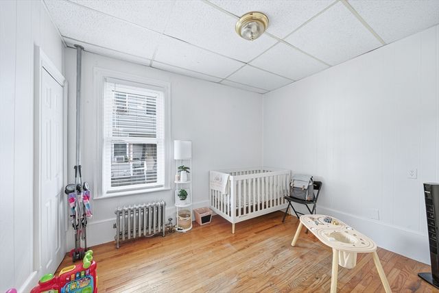 91 Farnham St, Lawrence, MA 01843