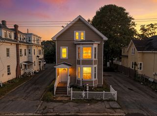 91 Farnham St, Lawrence, MA 01843