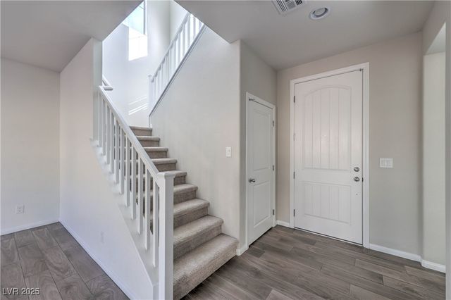 10260 Bark Pine Court, Las Vegas, NV 89166