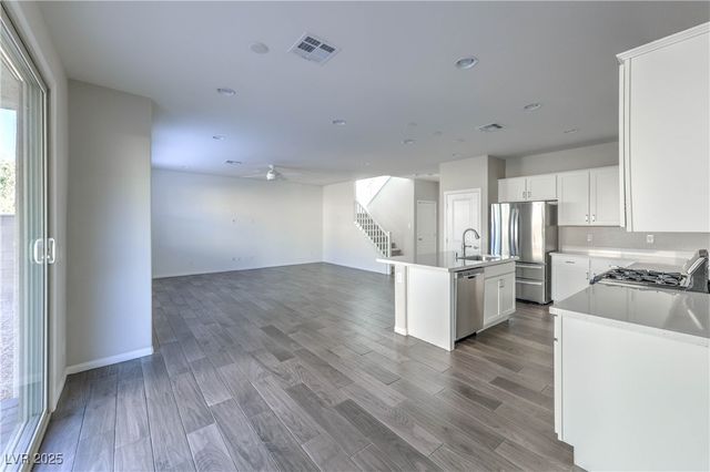 10260 Bark Pine Court, Las Vegas, NV 89166