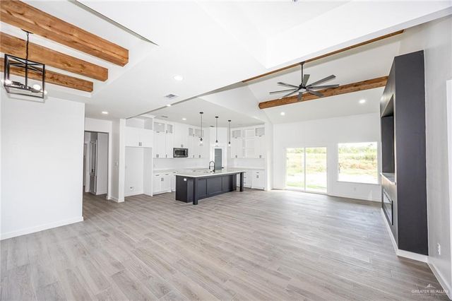 5569 Mile 9 N Road, Mercedes, TX 78570