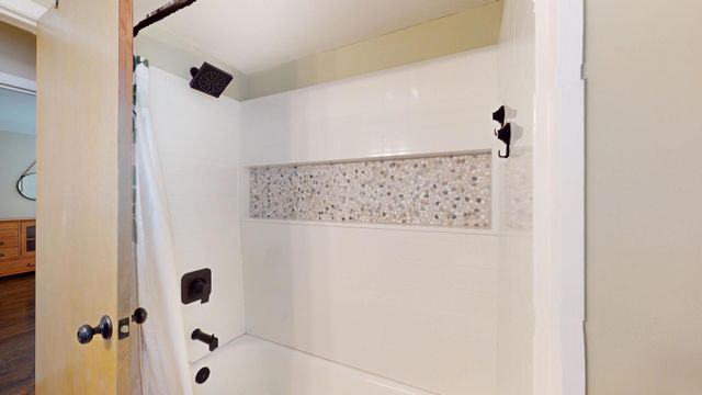 507 S I Oka Avenue, Mount Prospect, IL 60056