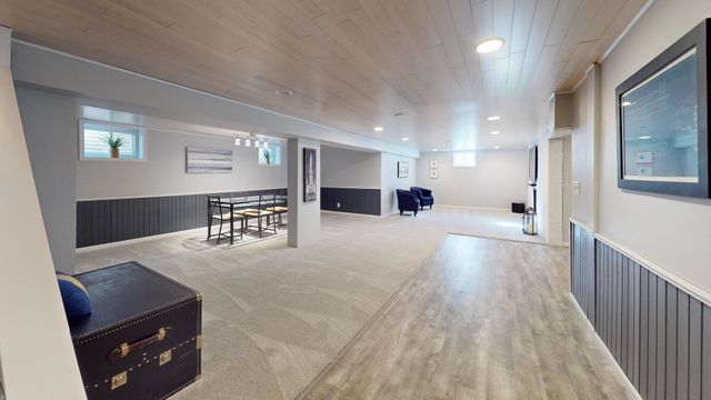 507 S I Oka Avenue, Mount Prospect, IL 60056