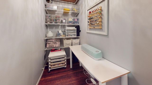 507 S I Oka Avenue, Mount Prospect, IL 60056