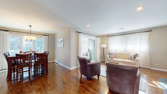 507 S I Oka Avenue, Mount Prospect, IL 60056