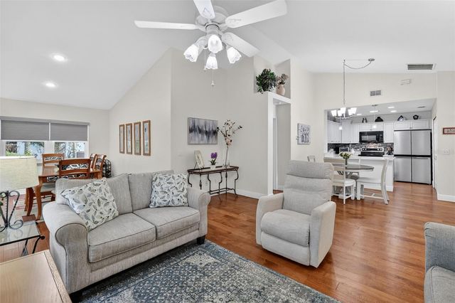 1863 COUNTRY CLUB BOULEVARD, Mount Dora, FL 32757