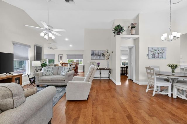 1863 COUNTRY CLUB BOULEVARD, Mount Dora, FL 32757