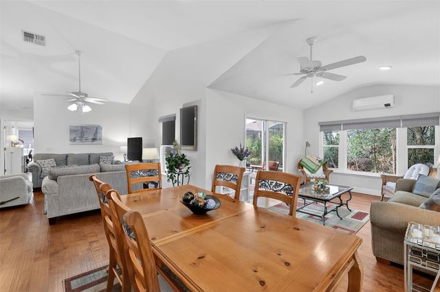 1863 COUNTRY CLUB BOULEVARD, Mount Dora, FL 32757