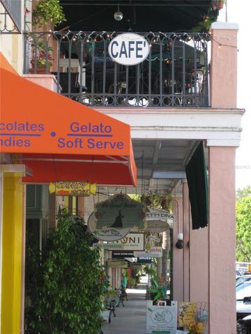 1863 COUNTRY CLUB BOULEVARD, Mount Dora, FL 32757