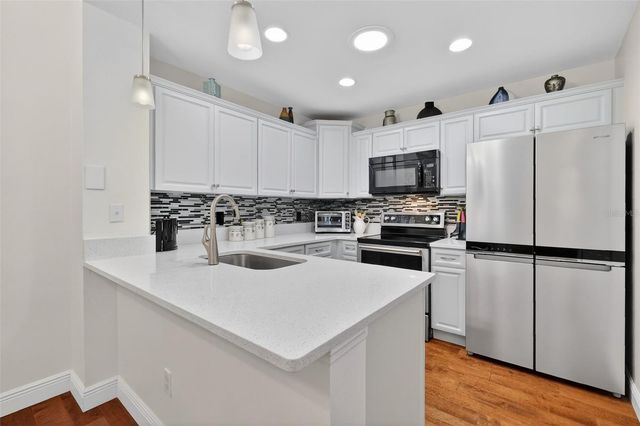 1863 COUNTRY CLUB BOULEVARD, Mount Dora, FL 32757