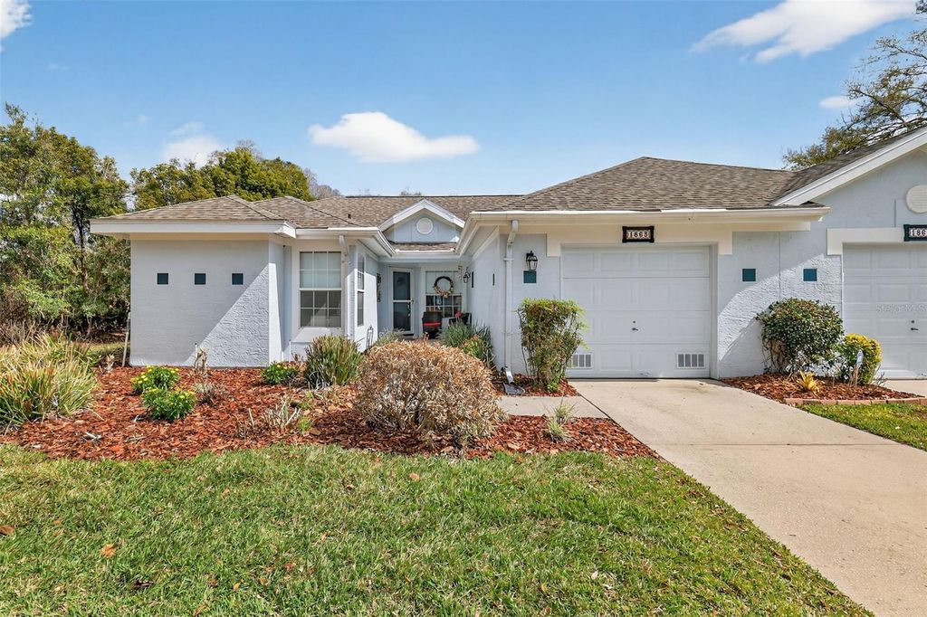 1863 COUNTRY CLUB BOULEVARD, Mount Dora, FL 32757