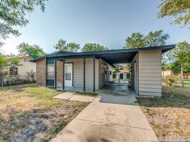 5830 Castle Yard, San Antonio, TX 78218