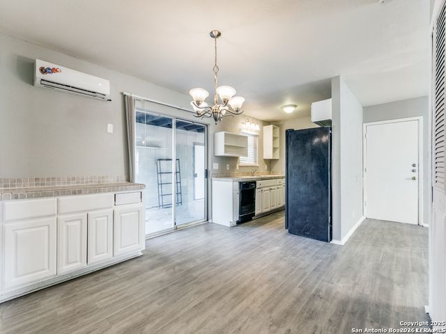 5830 Castle Yard, San Antonio, TX 78218