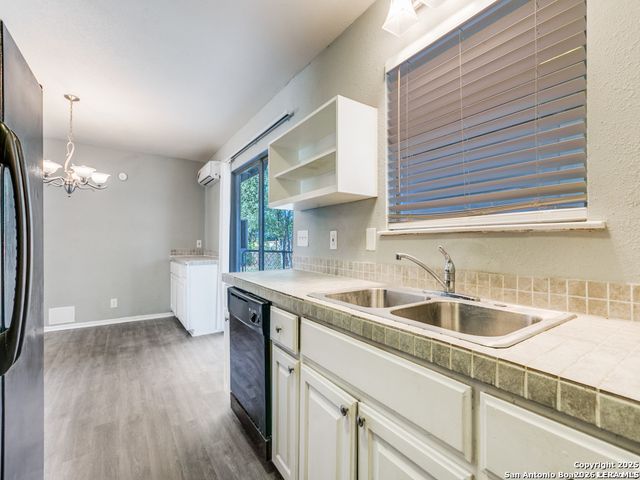 5830 Castle Yard, San Antonio, TX 78218