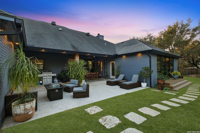 29606 No Le Hace, Fair Oaks Ranch, TX 78015