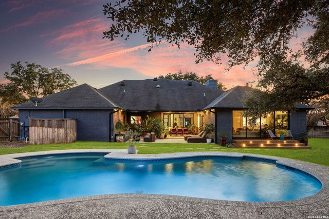 29606 No Le Hace, Fair Oaks Ranch, TX 78015