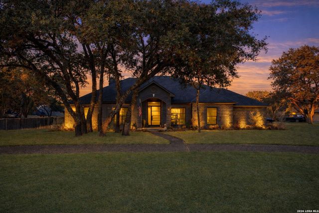 29606 No Le Hace, Fair Oaks Ranch, TX 78015