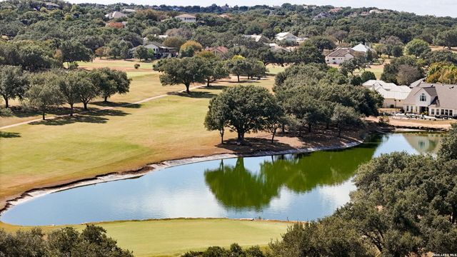 29606 No Le Hace, Fair Oaks Ranch, TX 78015