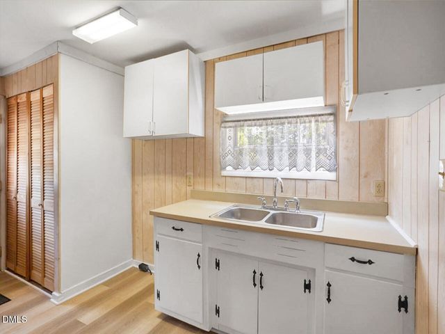 207 Price Street, Pine Level, NC 27576