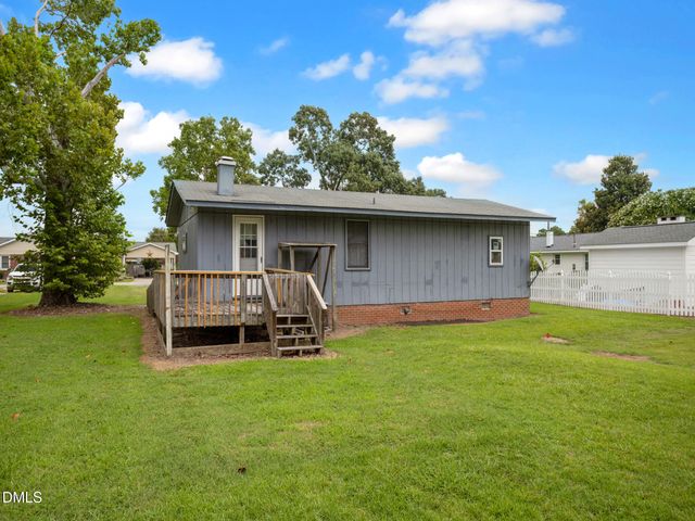 207 Price Street, Pine Level, NC 27576