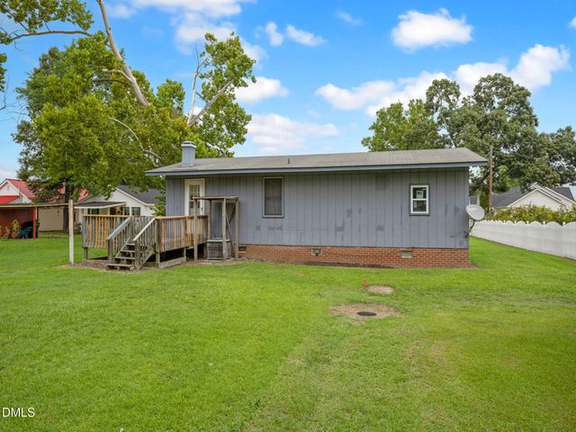 207 Price Street, Pine Level, NC 27576