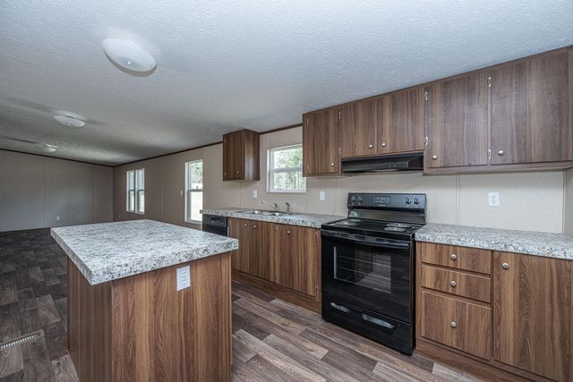 68 Kickback Cove, Round O, SC 29474