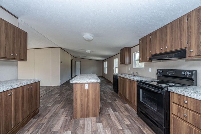 68 Kickback Cove, Round O, SC 29474