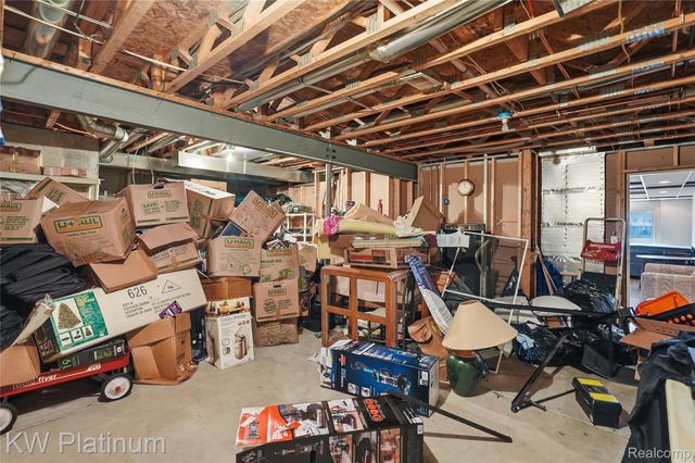 802 Crystal Lane, Marysville, MI 48040