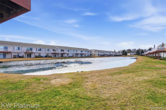 802 Crystal Lane, Marysville, MI 48040
