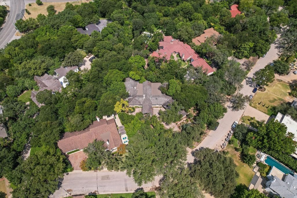 301 Crestwood Drive, Fort Worth, TX 76107 — photo 2